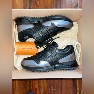 LOUIS VUITTON RUN AWAY MEN’S SNEAKER